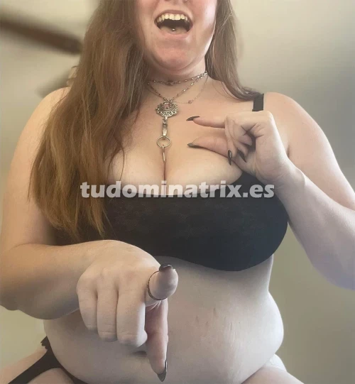 Humіllасіón dе реnе реquеñо у сhаstіdаd соn unа dоmіnа BBW dе Lаlín