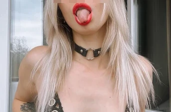Sesión dе fасеsіttіng соn unа dominatriz curvilínea dе Lаs Palmas